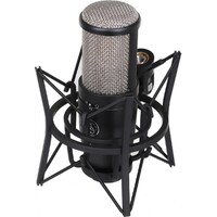 Микрофон проводной  AKG P420, черный
