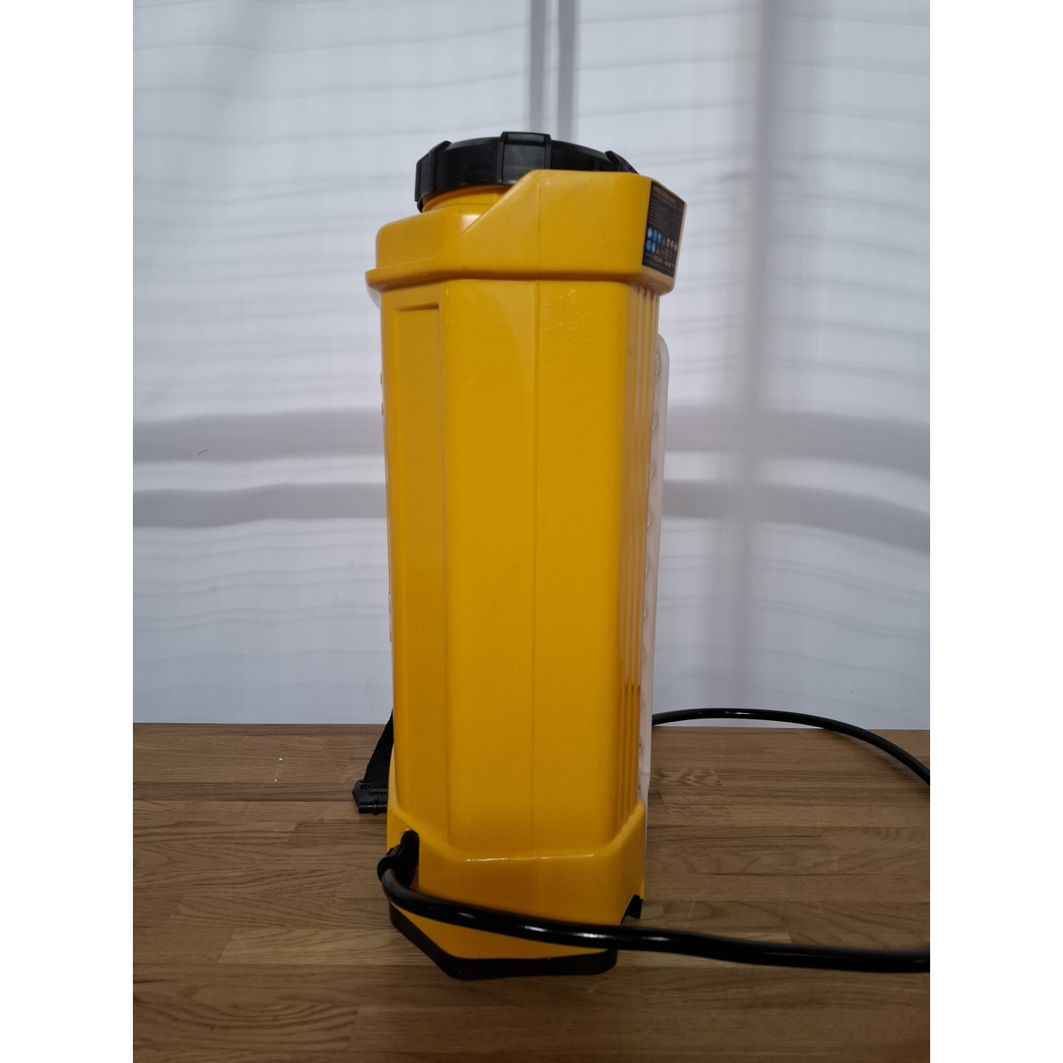 Опрыскиватель аккумуляторный DENZEL D-16LA (Цвет: Orange / Black)