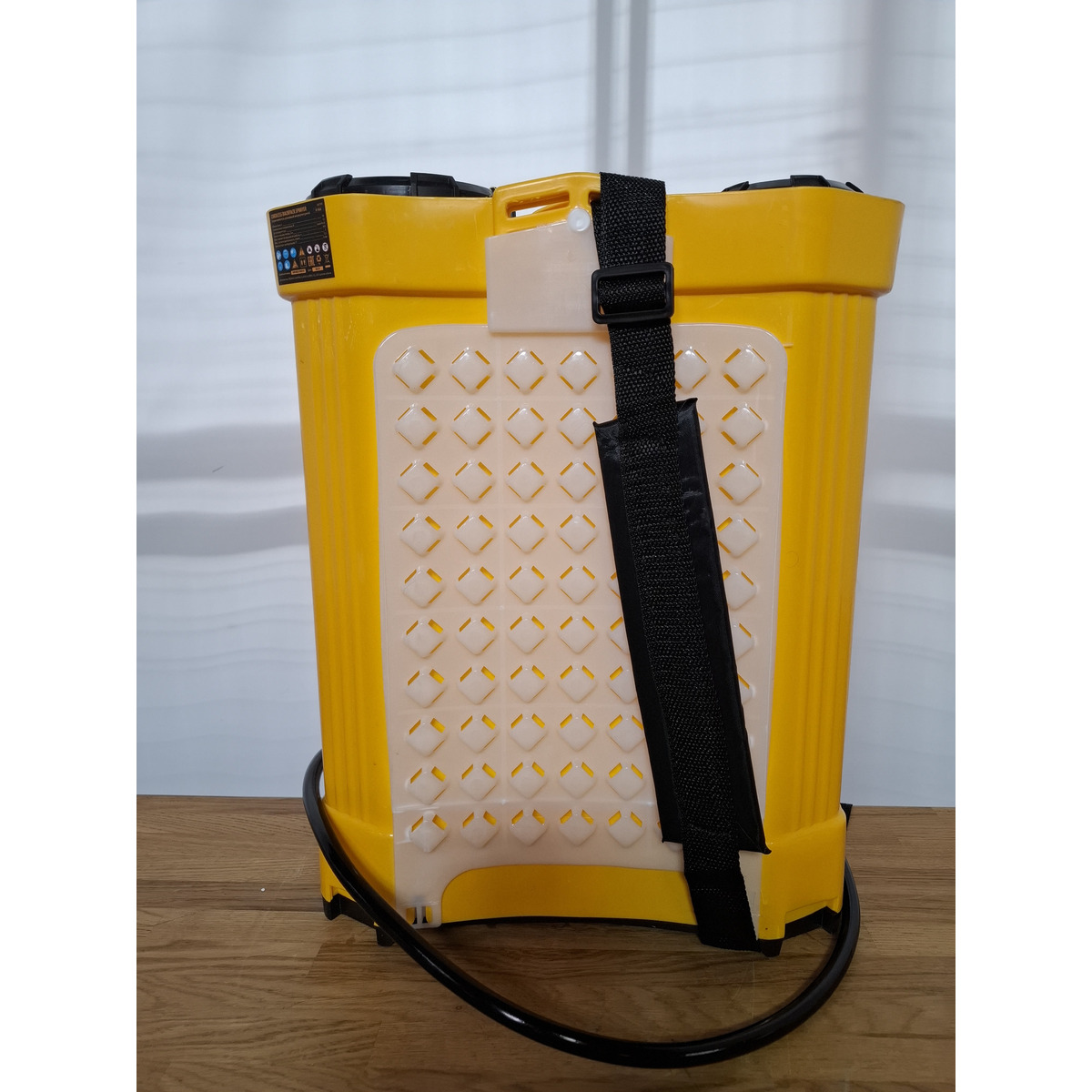 Опрыскиватель аккумуляторный DENZEL D-16LA (Цвет: Orange / Black)