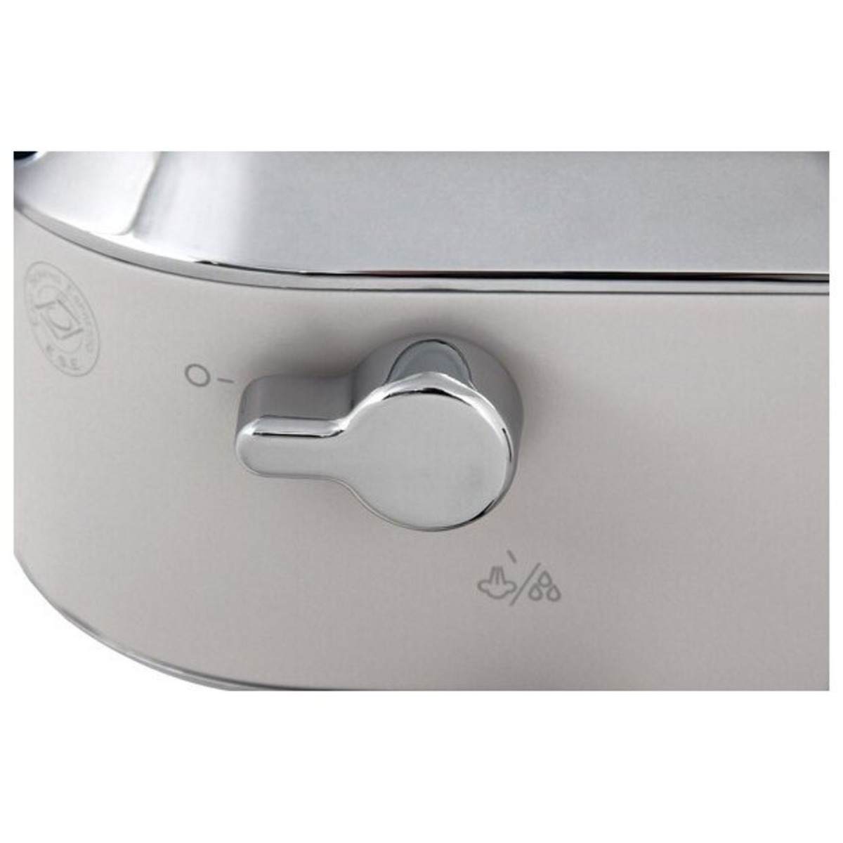 Кофеварка DeLonghi Dedica Style EC 685.W (Цвет: White)