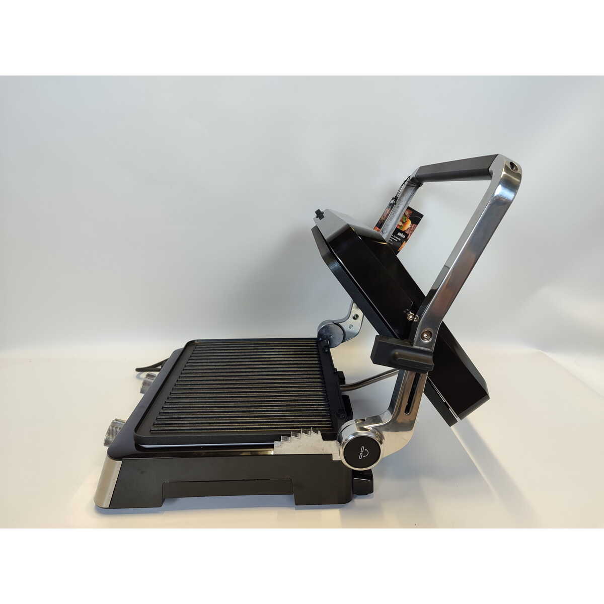 Электрогриль Braun CG7010 (Цвет: Silver/Black)