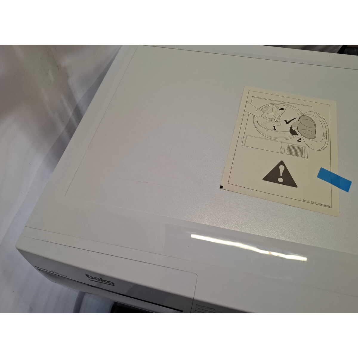 Сушильная машина Beko BM3T37220, белый
