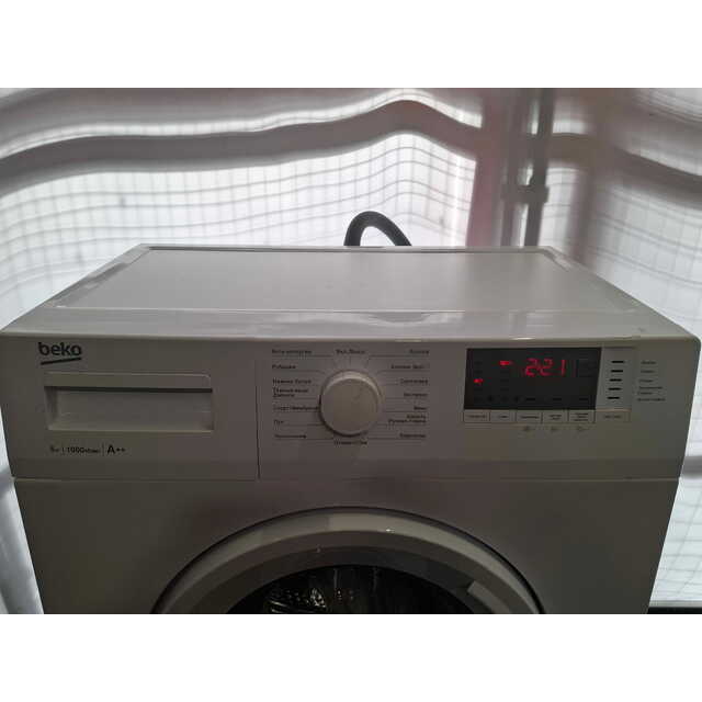 Стиральная машина Beko WRE6512BWW, белый