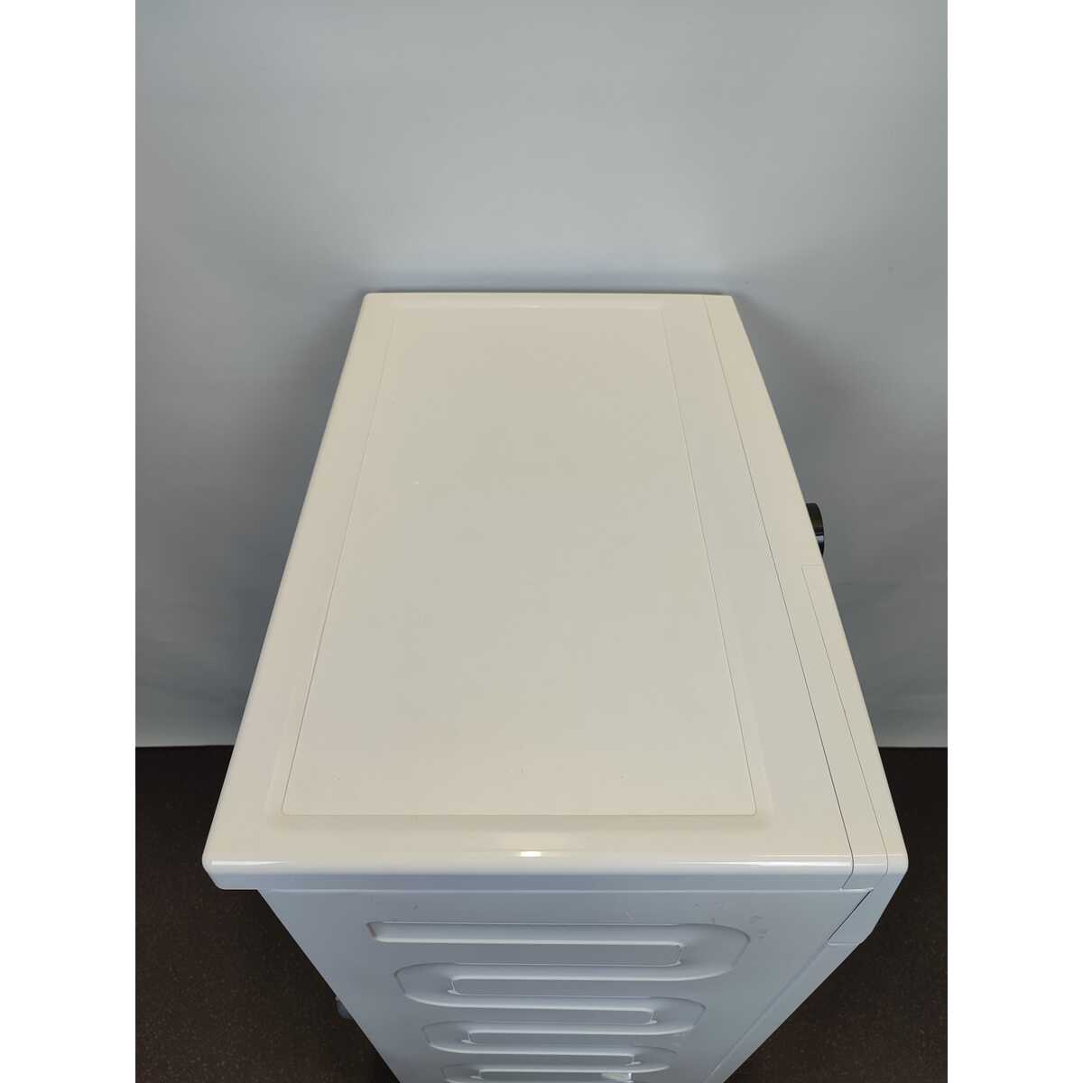Стиральная машина Beko WSRE6H612ZAWI, белый