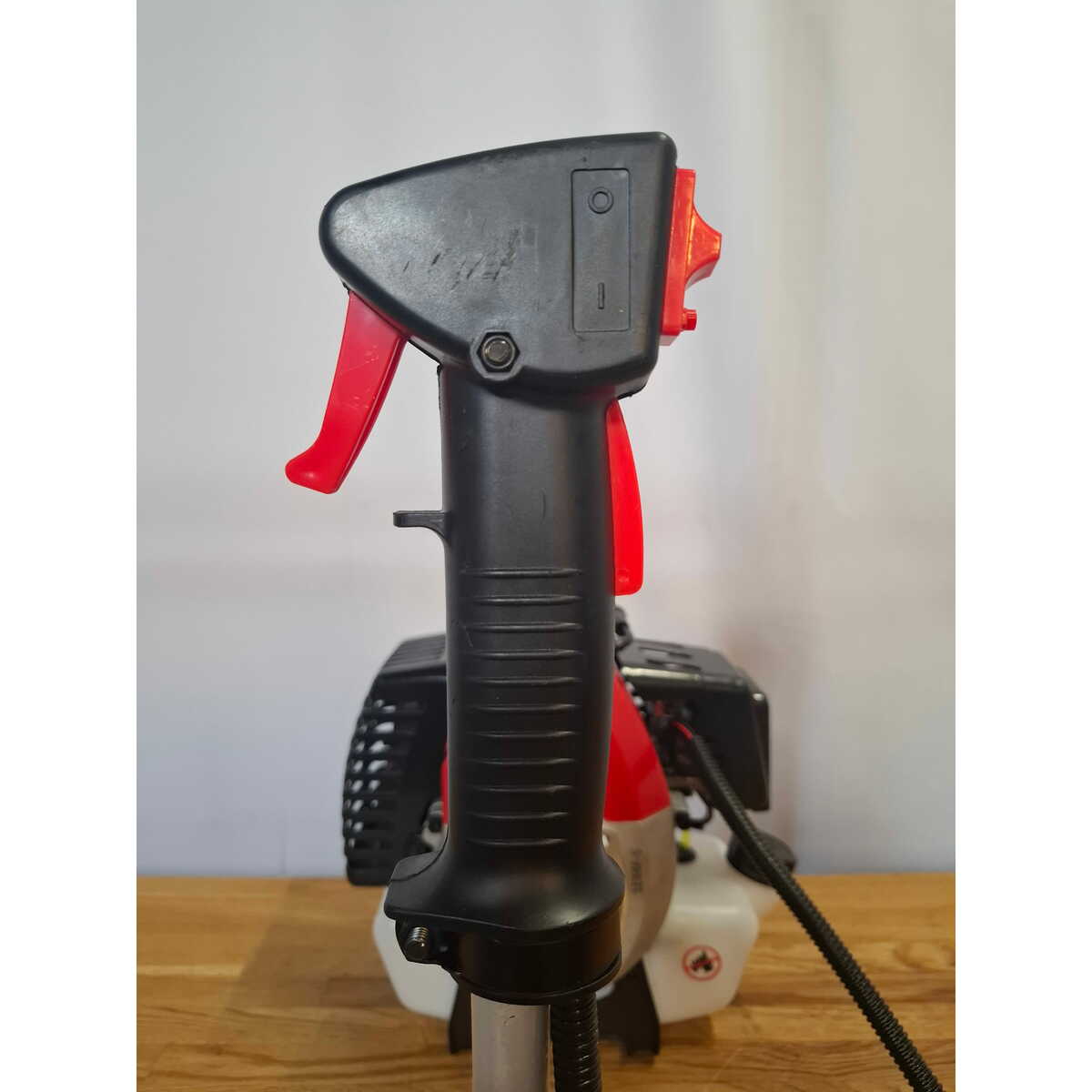 Триммер бензиновый MTX MT-52 (2-коробки) (Цвет: Red/Black)
