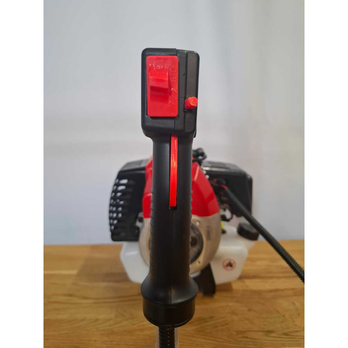 Триммер бензиновый MTX MT-52 (2-коробки) (Цвет: Red/Black)