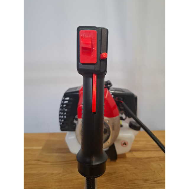 Триммер бензиновый MTX MT-52 (2-коробки) (Цвет: Red / Black)