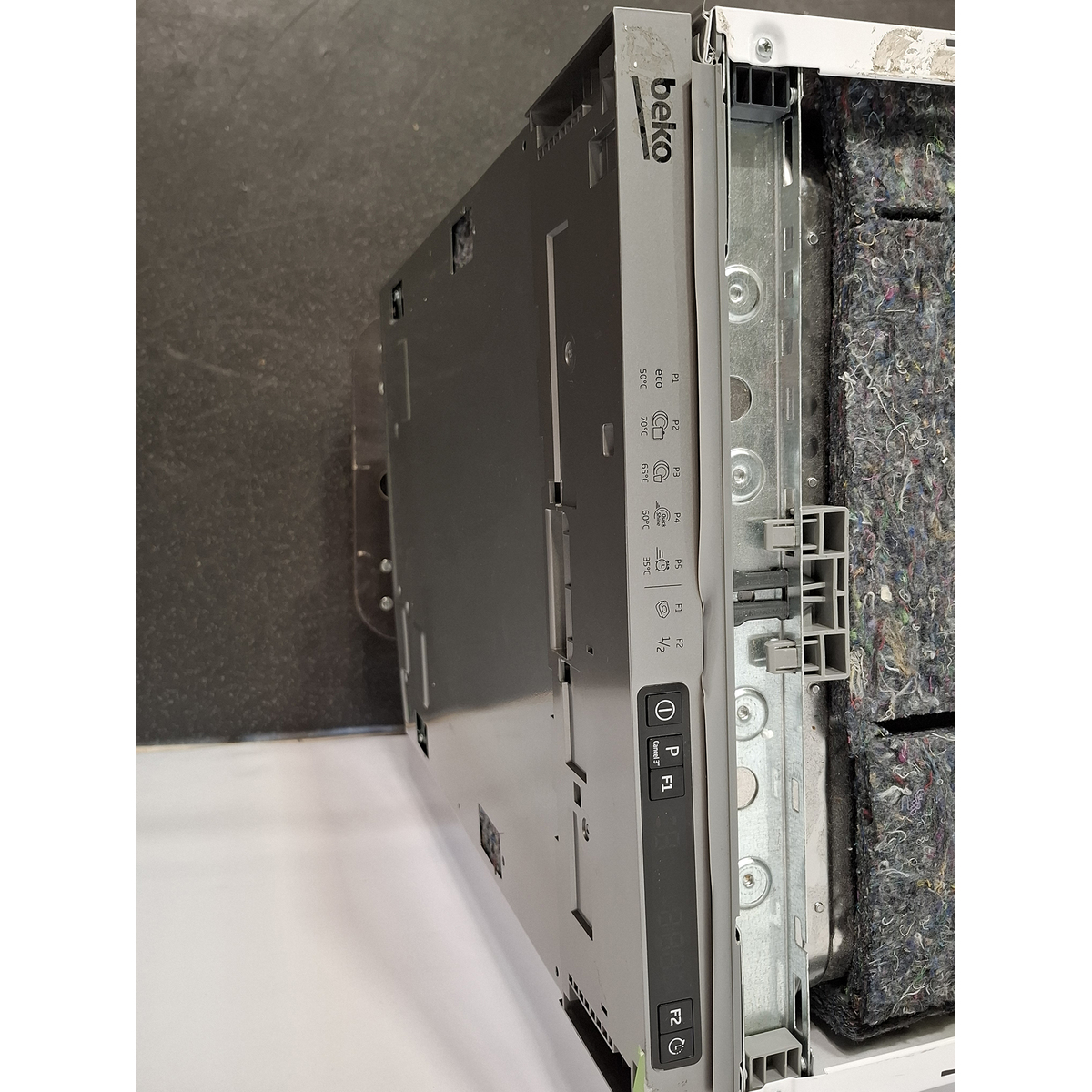 Посудомоечная машина Beko BDIS15060, белый