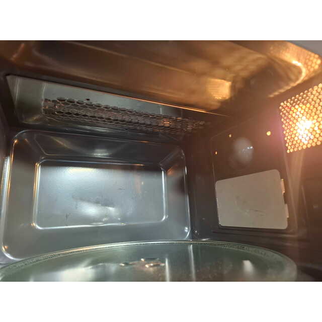 Микроволновая печь Korting KMO720X (Цвет: Inox) Микроволновая печь Korting KMO720X (Цвет: Inox)