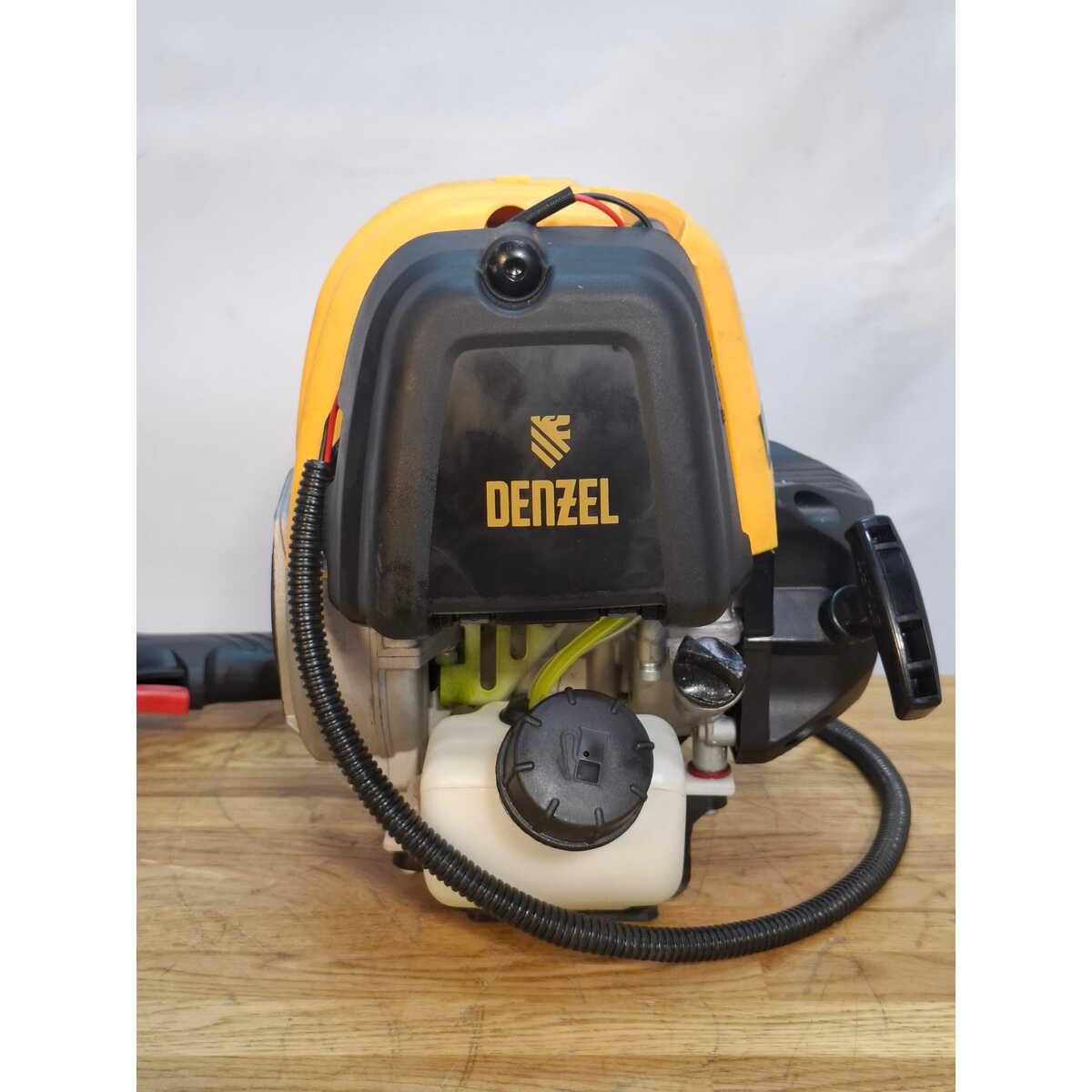 Триммер бензиновый Denzel DTL-31-4T (2-коробки) (Цвет: Yellow)