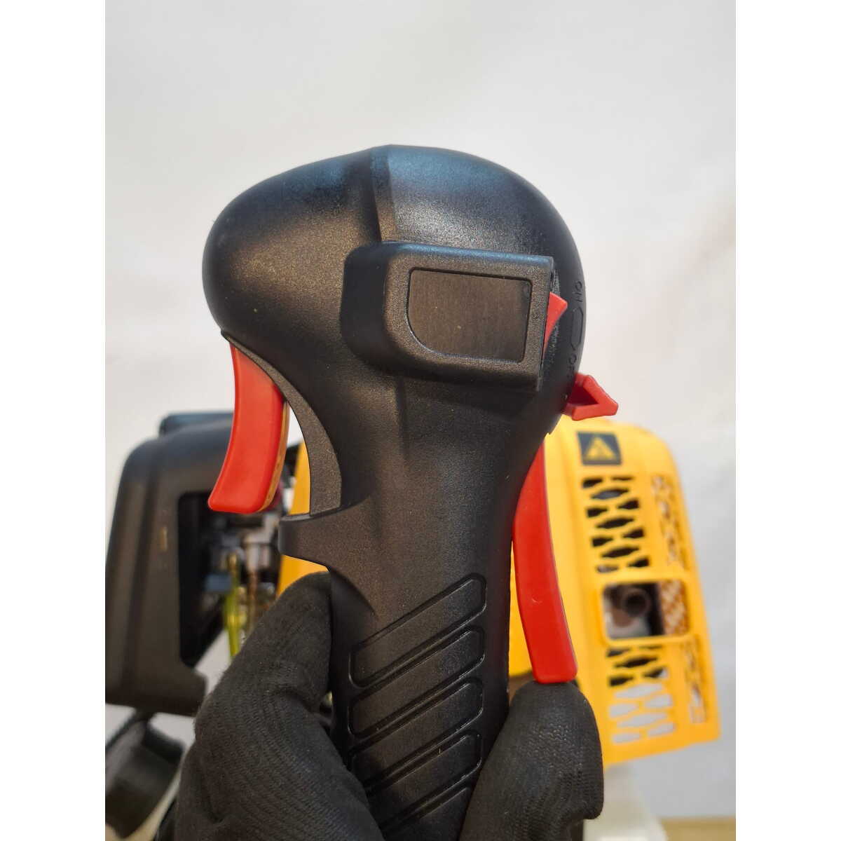 Триммер бензиновый Denzel DTL-31-4T (2-коробки) (Цвет: Yellow)