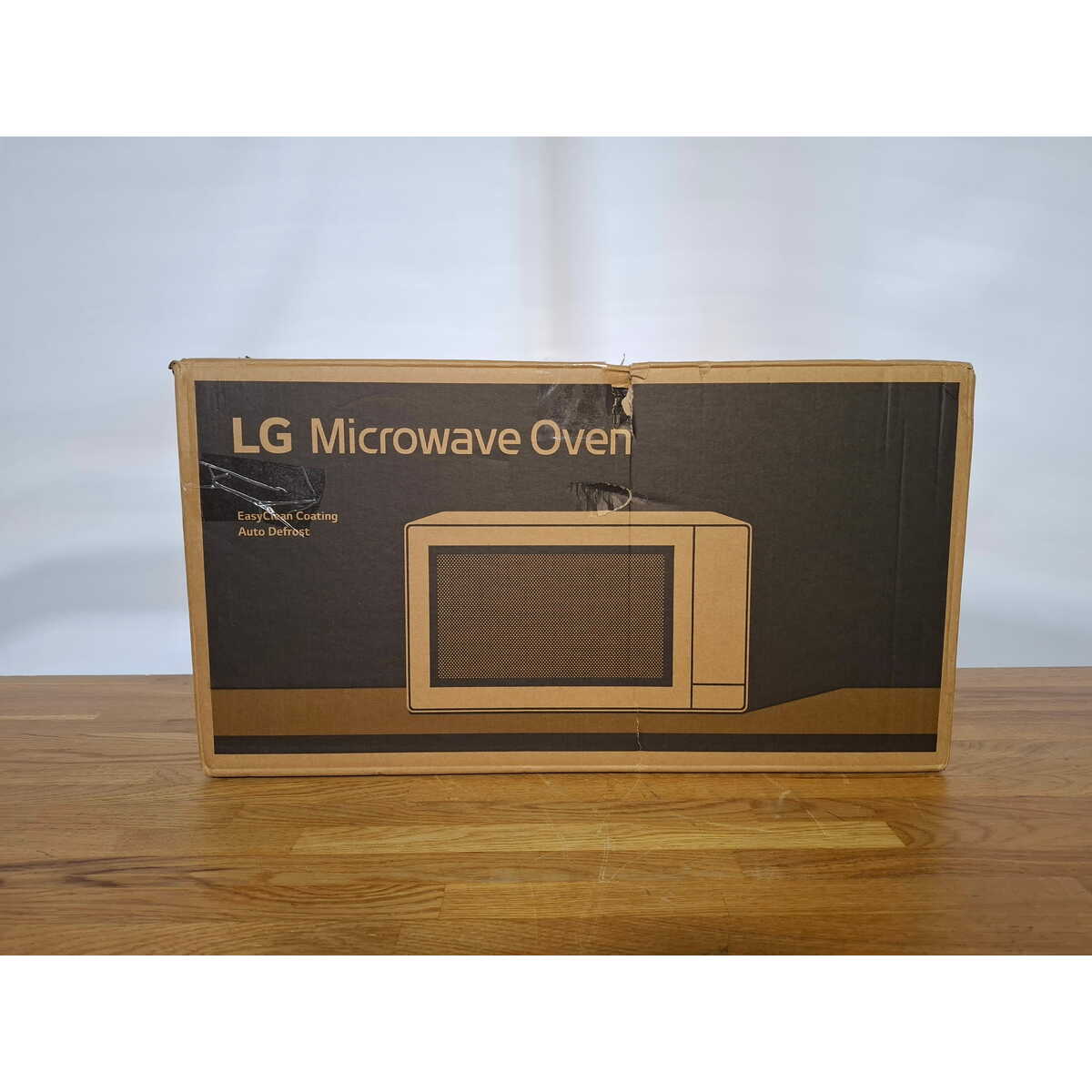 Микроволновая печь LG MS2042DB, черный