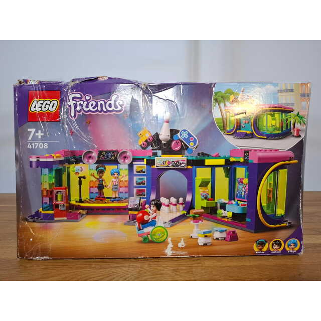 Конструктор LEGO Friends Roller Disco Arcade 41708