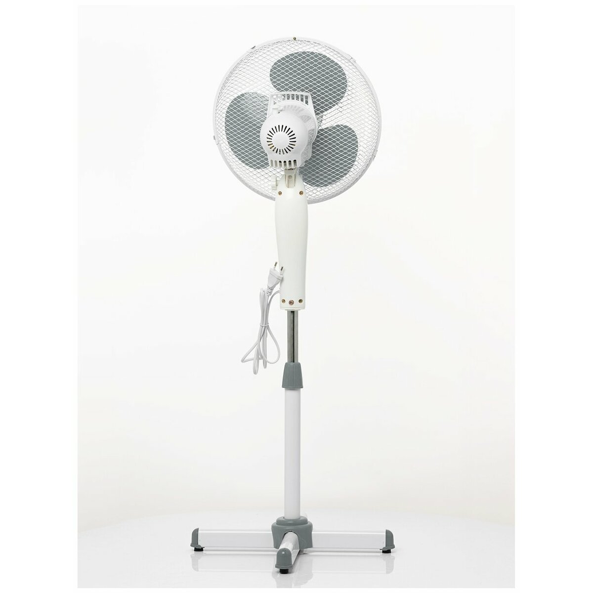 Вентилятор напольный Scarlett SC-SF111B20 (Цвет: White)