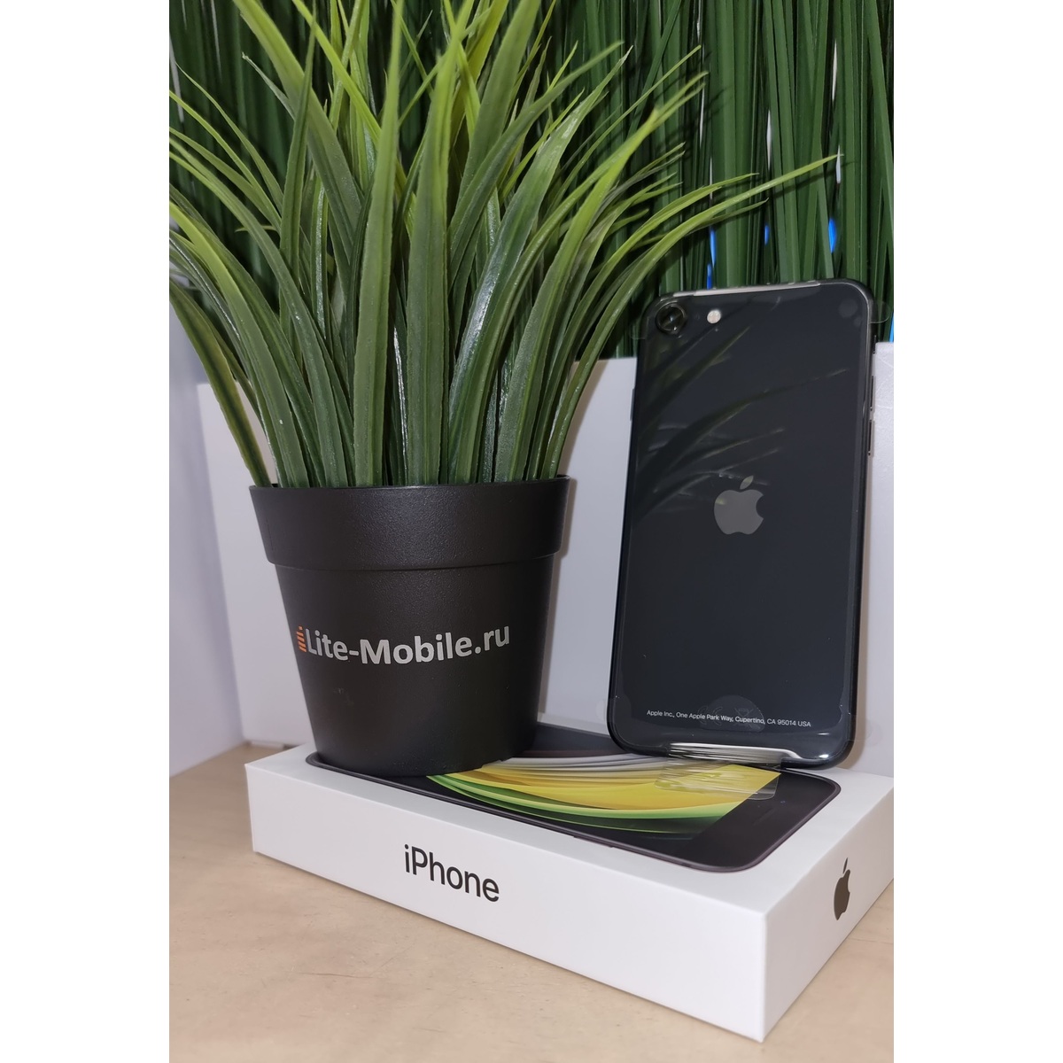 Смартфон Apple iPhone SE (2020) 128Gb (Цвет: Black)