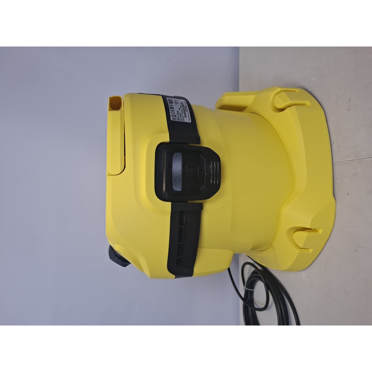 Строительный пылесос Karcher WD 2 Plus V-12/4/18 (Цвет: Yellow)