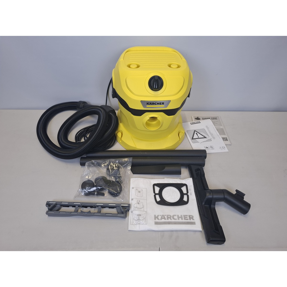 Строительный пылесос Karcher WD 2 Plus V-12/4/18 (Цвет: Yellow)
