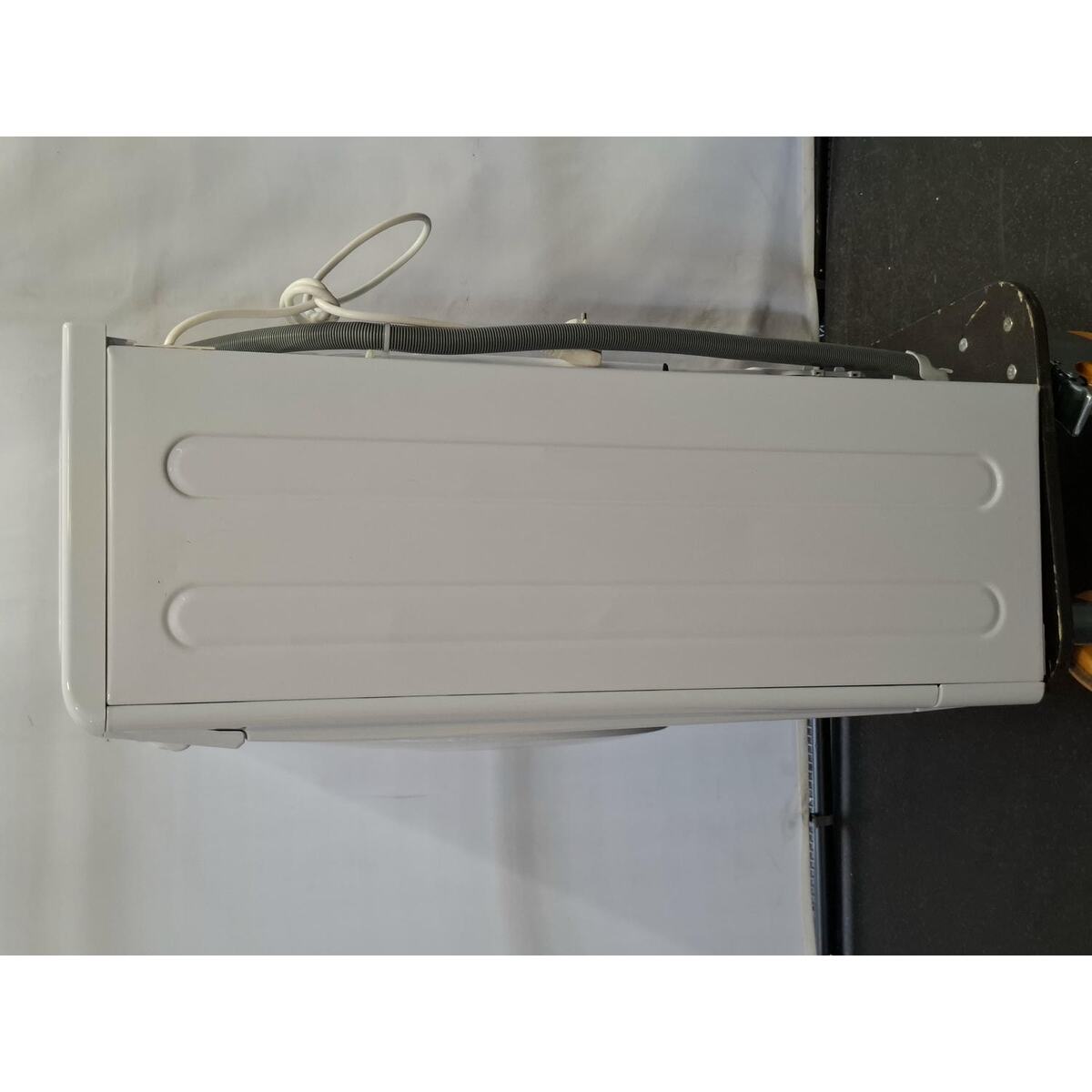 Стиральная машина Indesit IWUB 4105, белый