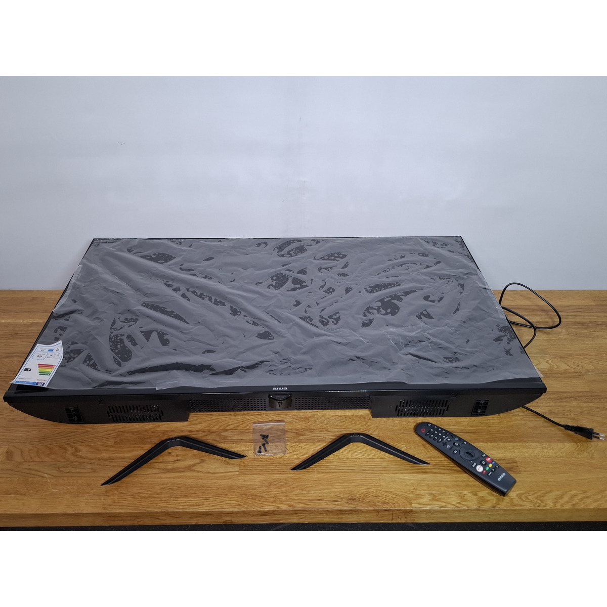 Телевизор Aiwa 43" WS-431NF, черный