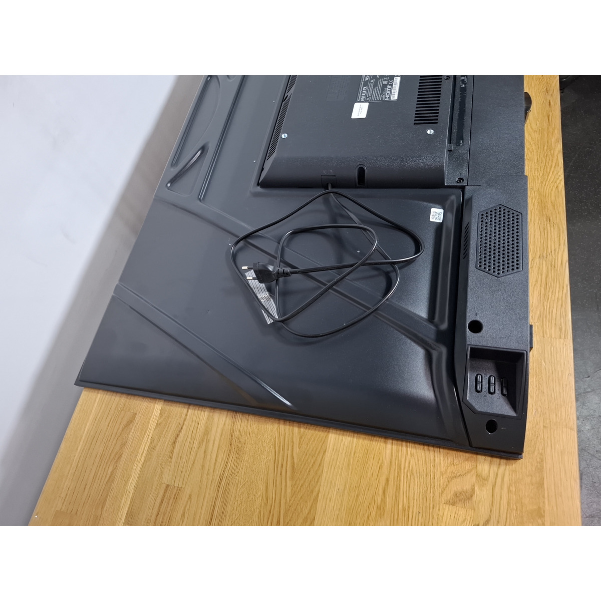 Телевизор Aiwa 43" WS-431NF, черный