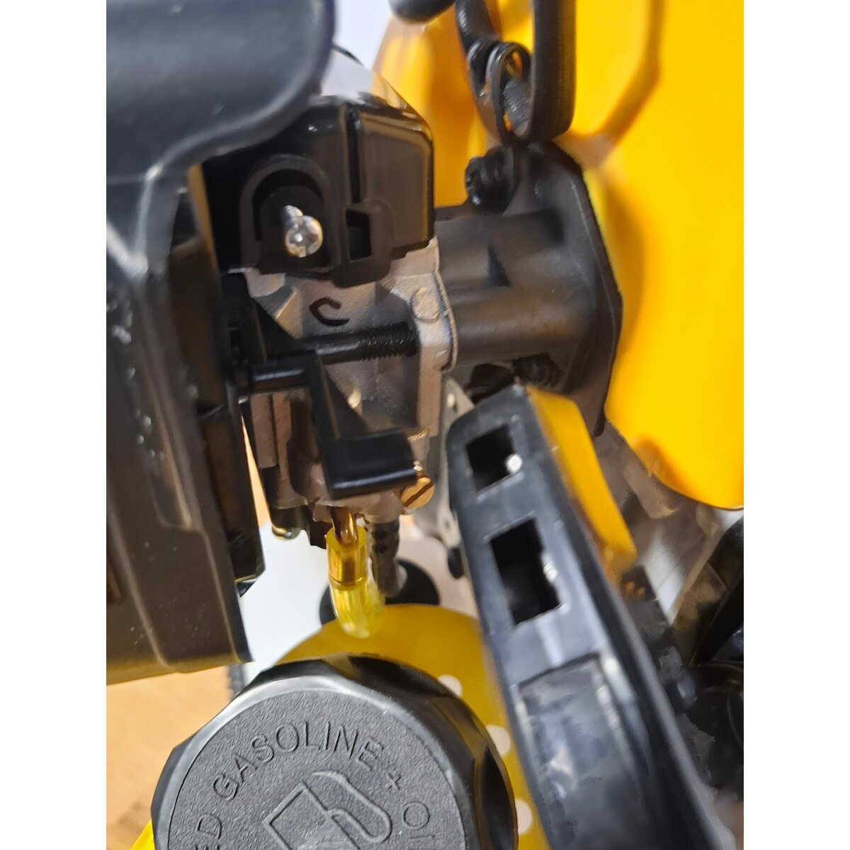 Триммер бензиновый Champion T444S-2 (2-коробки) (Цвет: Yellow / Black)