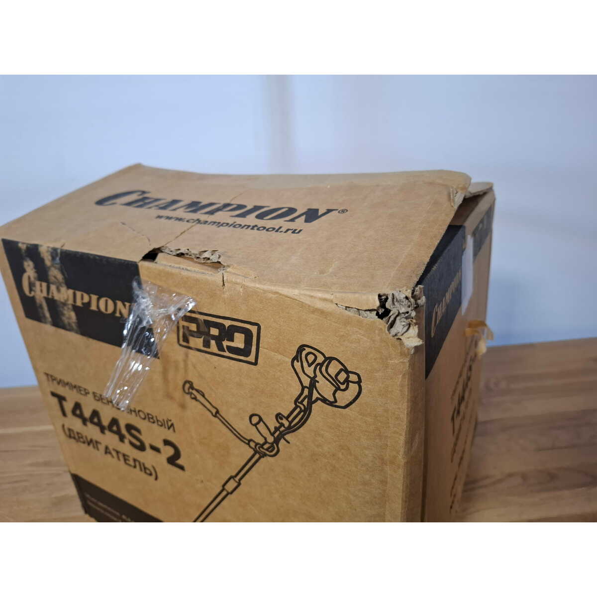 Триммер бензиновый Champion T444S-2 (2-коробки) (Цвет: Yellow / Black)
