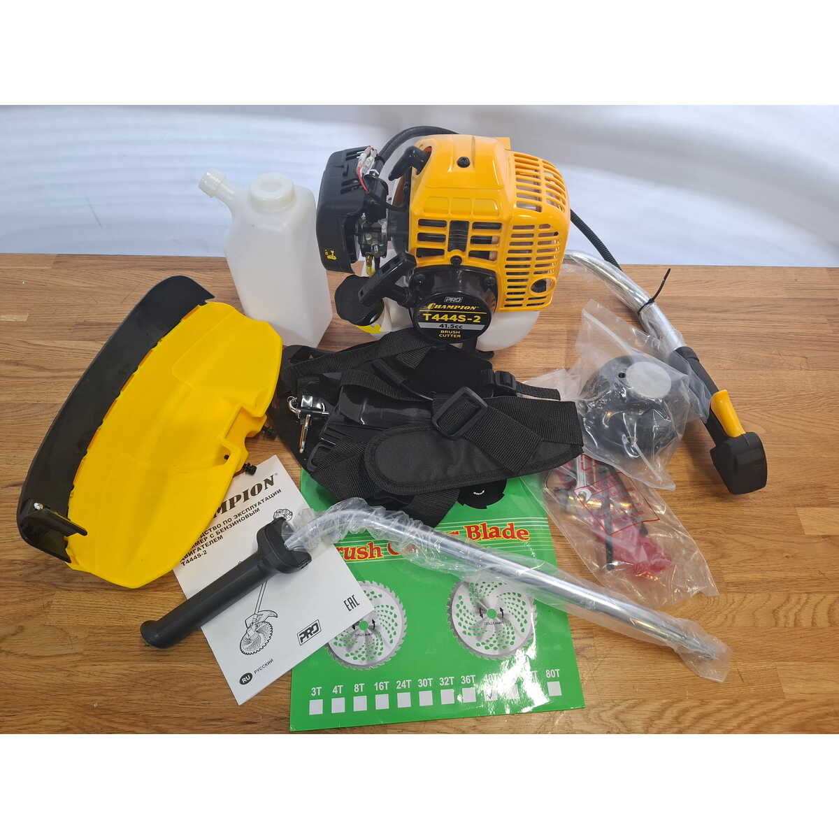 Триммер бензиновый Champion T444S-2 (2-коробки) (Цвет: Yellow/Black)