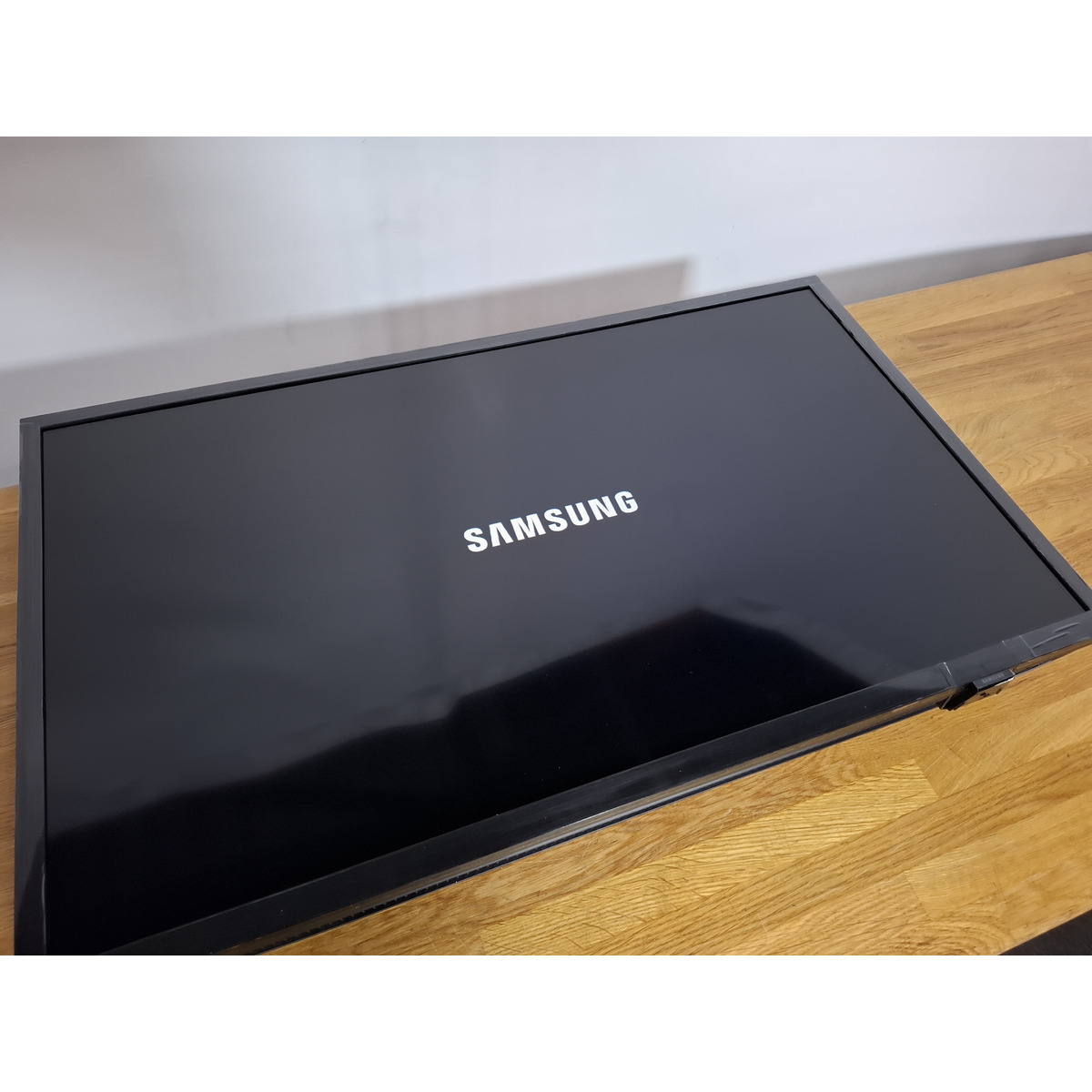 Телевизор Samsung 32" UE32H5000FUXRU, черный