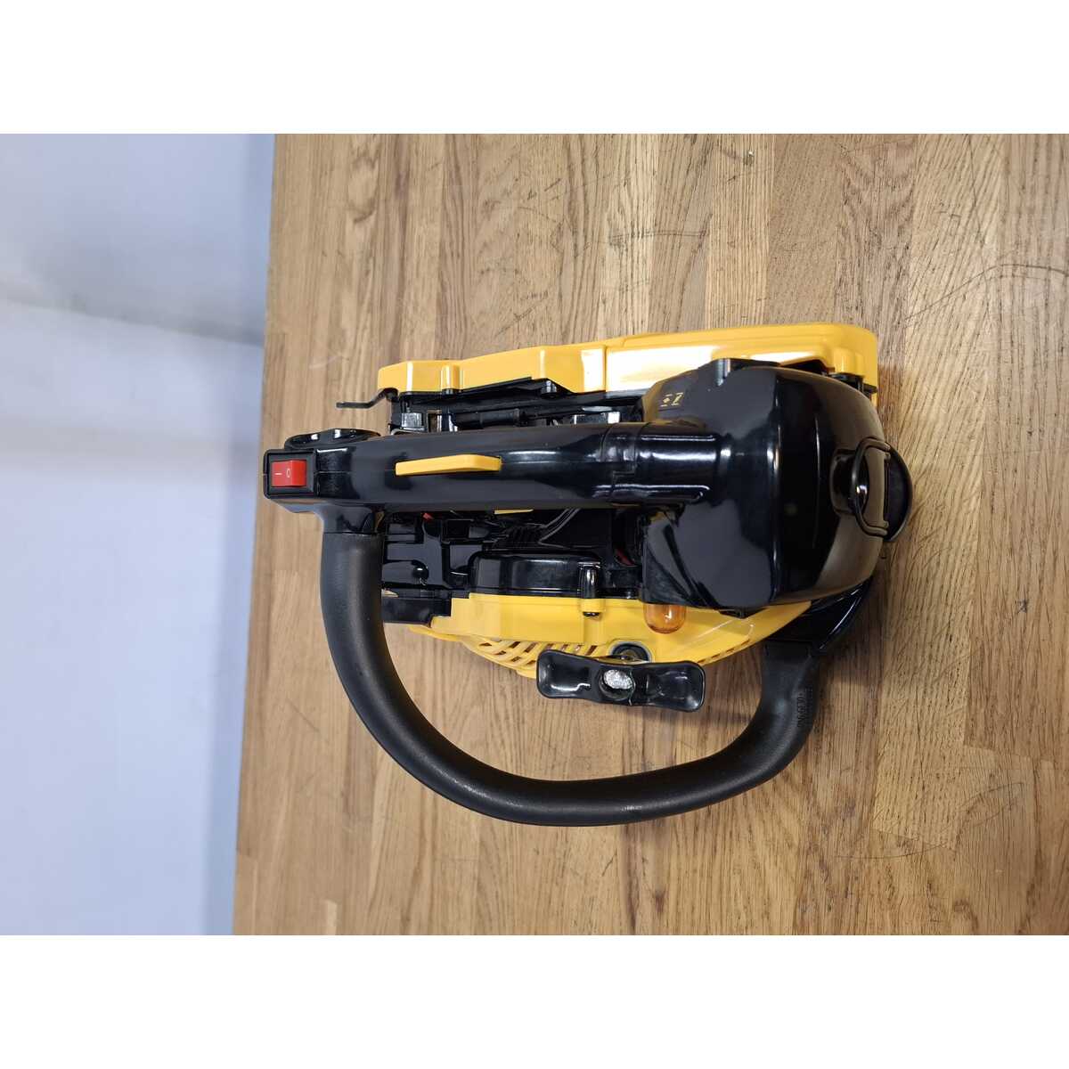 Бензопила Champion 126T-10 (Цвет: Yellow / Black)