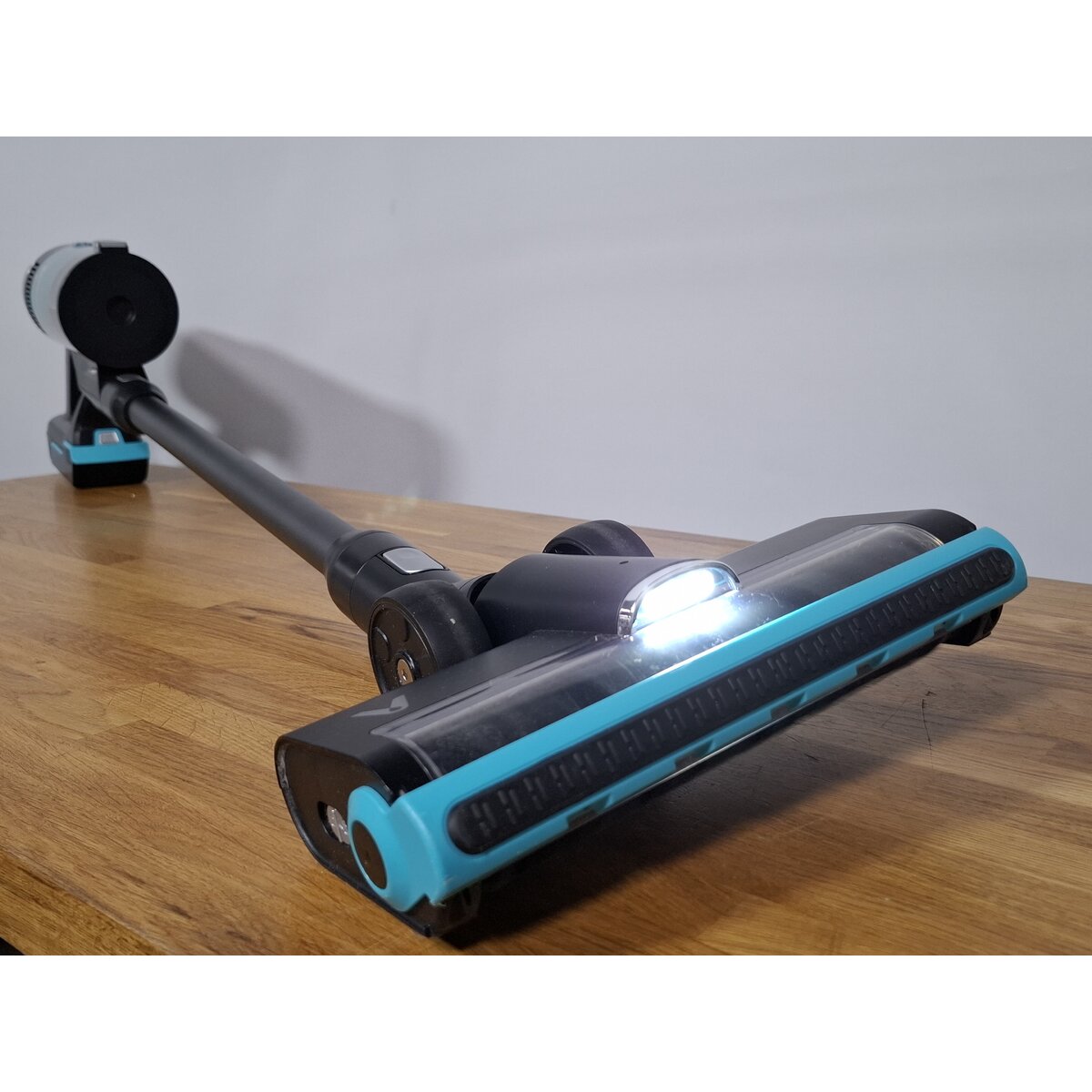 Пылесос вертикальный Viomi A11 (Цвет: Black/Green)