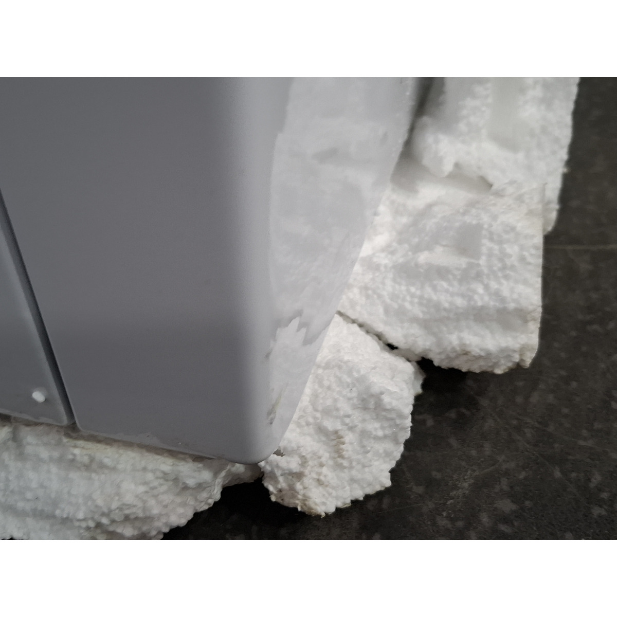 Стиральная машина Hotpoint WSH 6090 VBB, белый