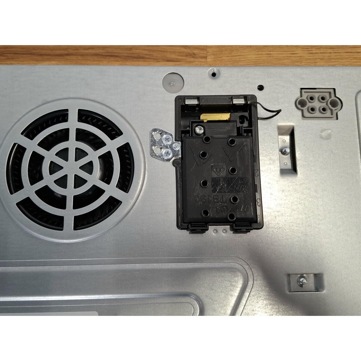 Варочная панель Bosch PXE801DC1E, черный