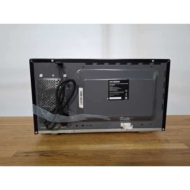 Микроволновая печь Hyundai HYM-M2062, черный