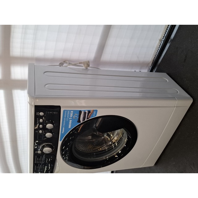 Стиральная машина Indesit EWUD 4105 BK CIS, белый Стиральная машина Indesit EWUD 4105 BK CIS, белый