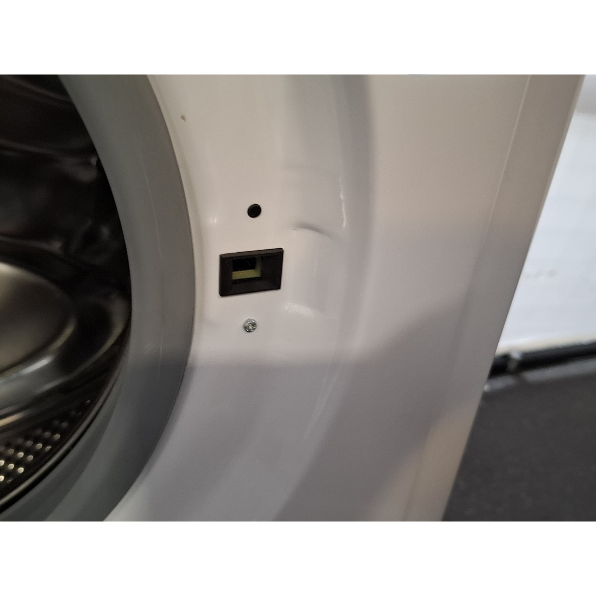 Стиральная машина Indesit EWUD 4105 BK CIS, белый