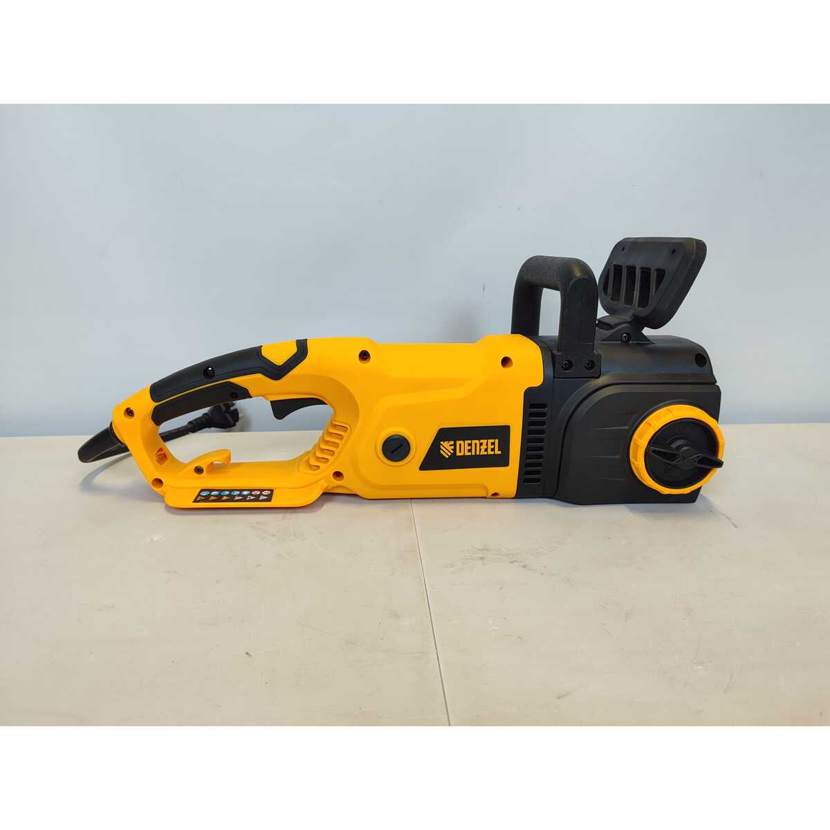 Электрическая цепная пила Denzel EDS-2200 (Цвет: Yellow)