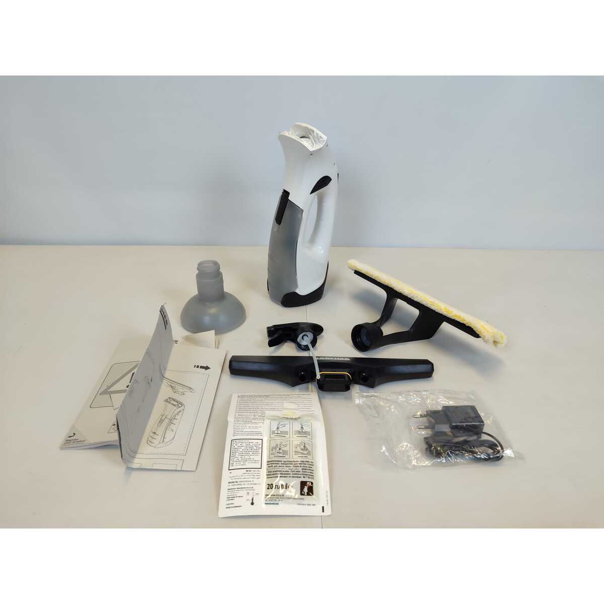 Стеклоочиститель Karcher WV 2 Plus, белый