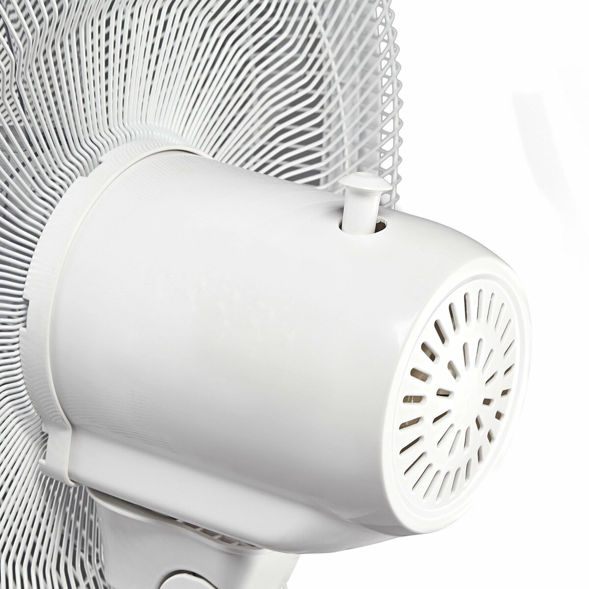 Вентилятор напольный Electrolux EFF-1006W, белый