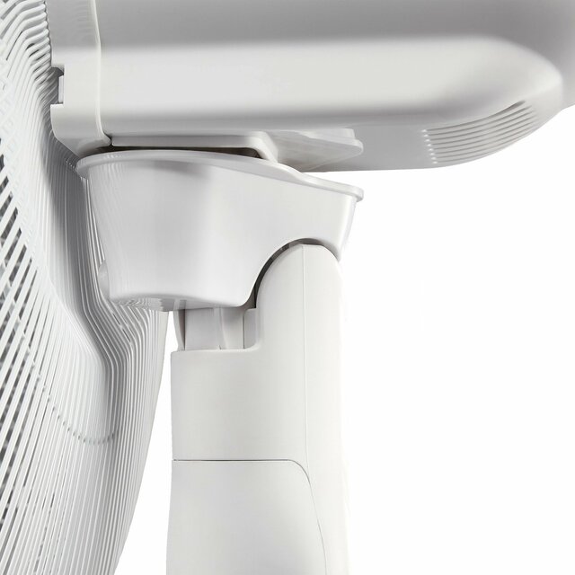 Вентилятор напольный Electrolux EFF-1006W, белый Вентилятор напольный Electrolux EFF-1006W, белый