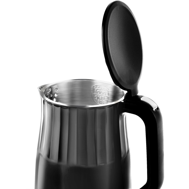 Чайник Vitek Starlight VT-8829, черный Чайник Vitek Starlight VT-8829, черный