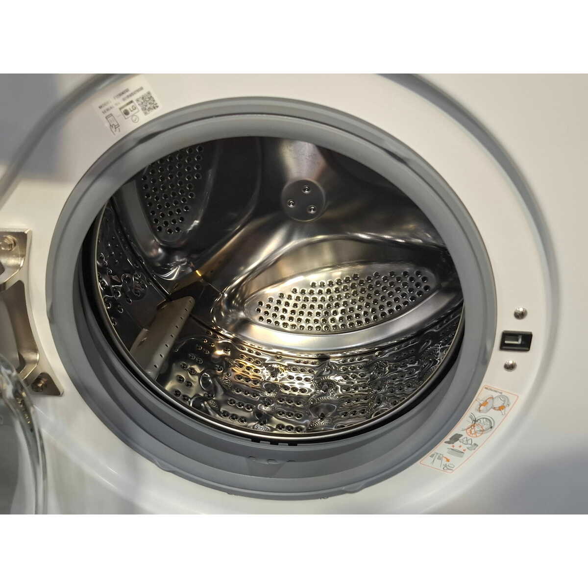 Стиральная машина LG F1296NDS0, белый