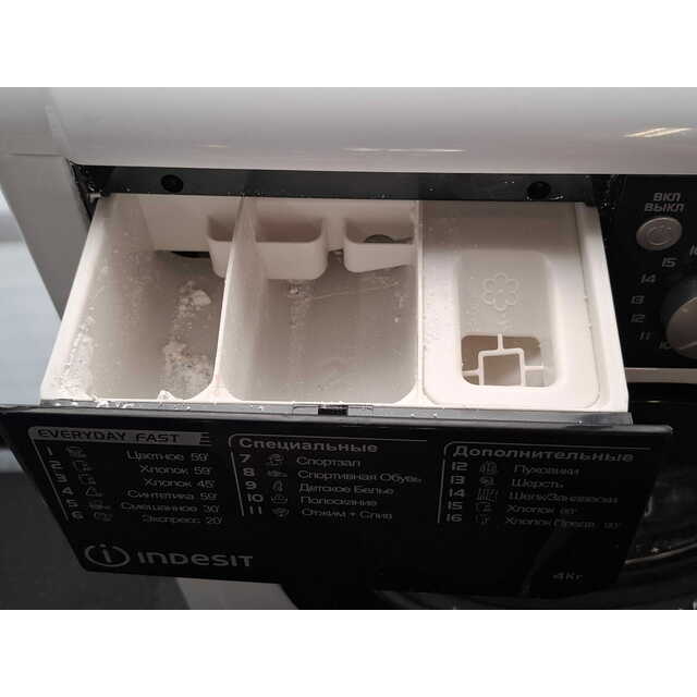Стиральная машина Indesit EWUD 4105 BK CIS, белый Стиральная машина Indesit EWUD 4105 BK CIS, белый