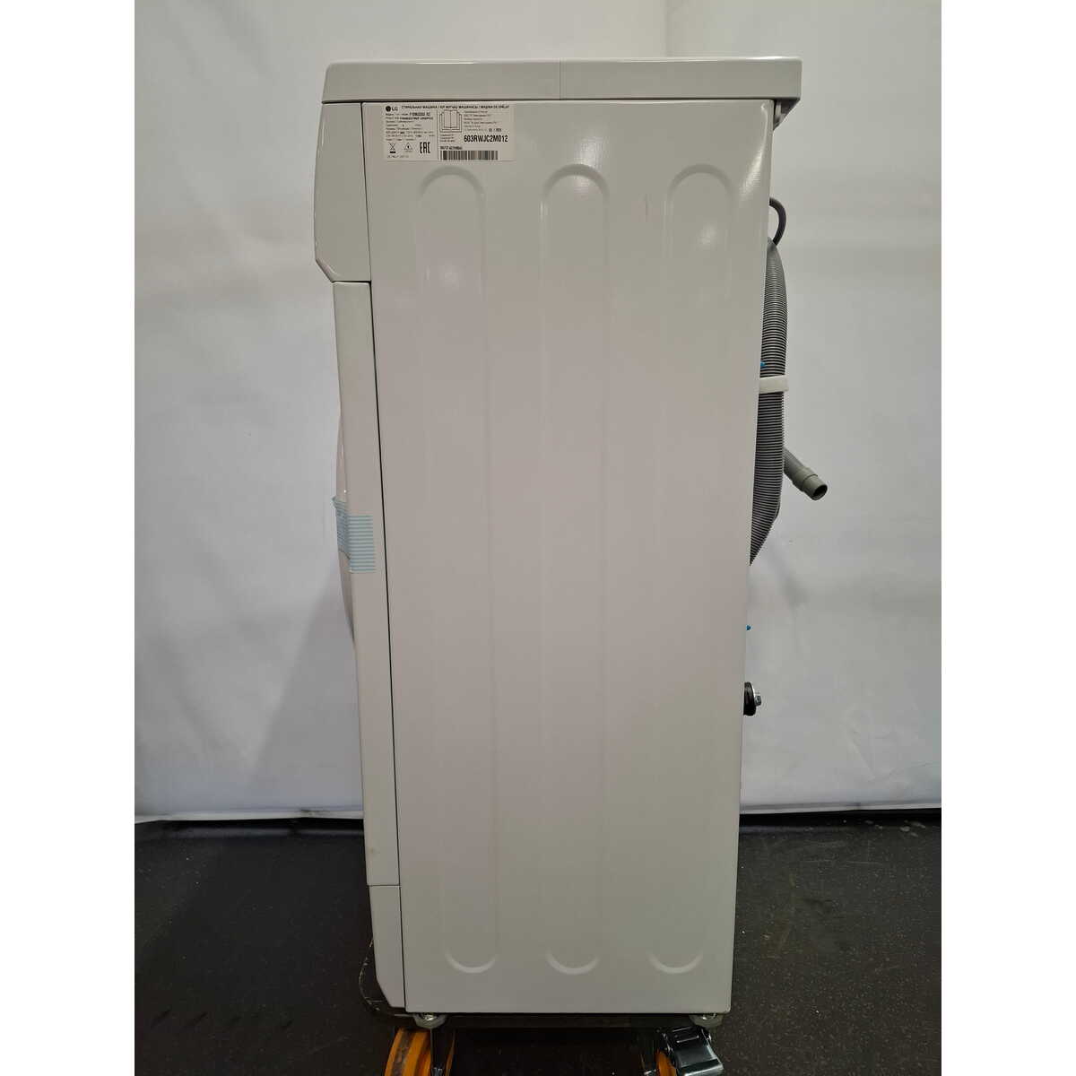 Стиральная машина LG F1096SDS0, белый
