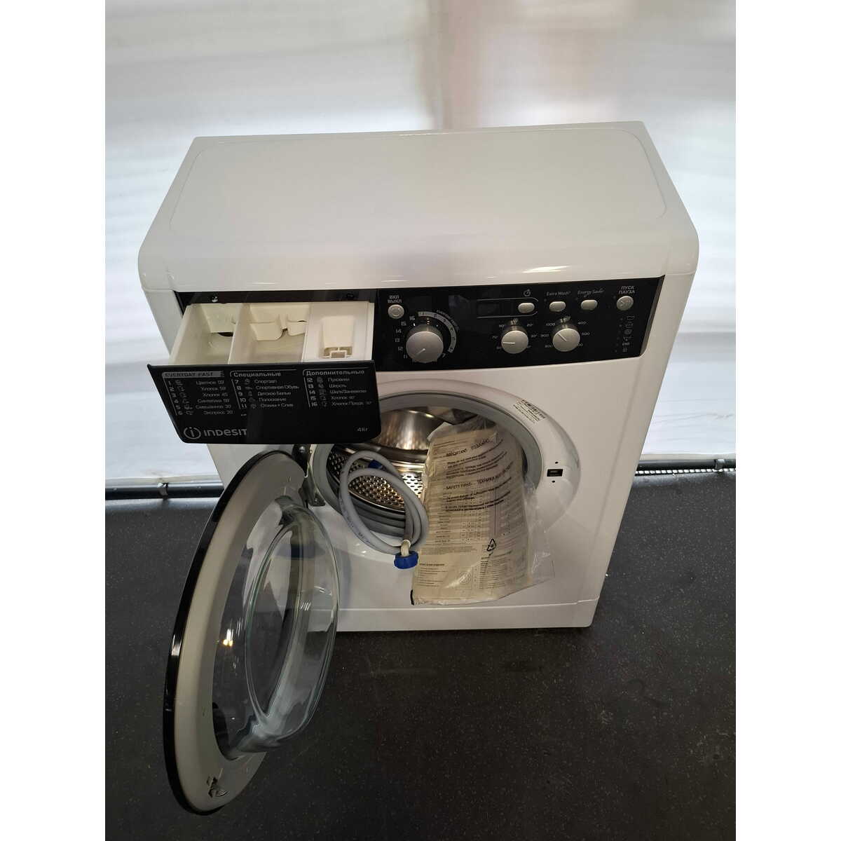 Стиральная машина Indesit EWUD 4105 BK CIS, белый