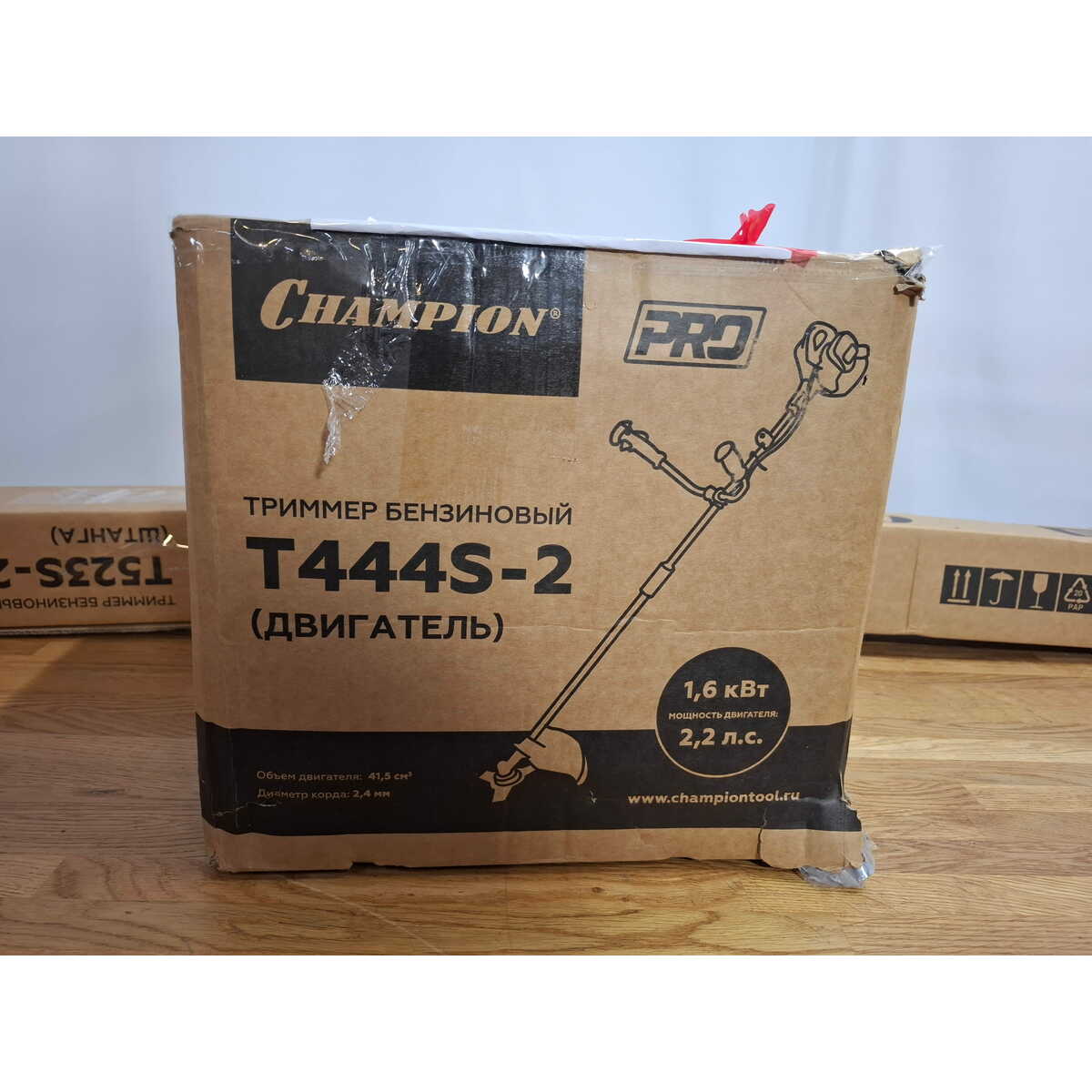 Триммер бензиновый Champion T444S-2 (2-коробки) (Цвет: Yellow / Black)