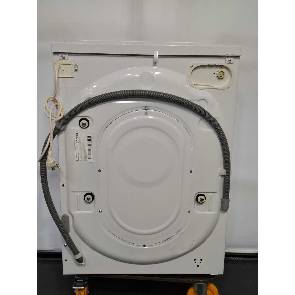 Стиральная машина Indesit IWSB 5105, белый