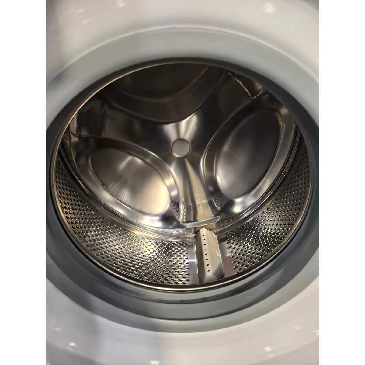 Стиральная машина Indesit IWSB 5105, белый