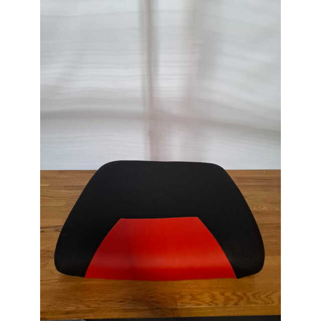 Кресло игровое Defender West (Цвет: Black / Red) Кресло игровое Defender West (Цвет: Black / Red)