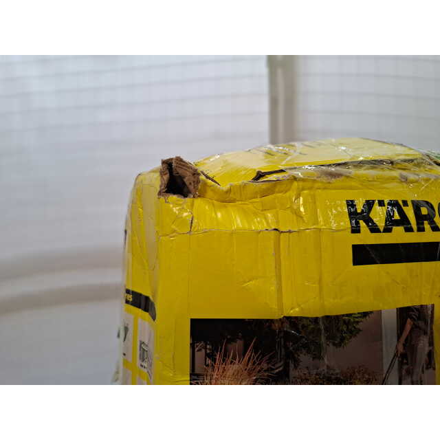 Строительный пылесос Karcher WD 3 V-17 / 4 / 20 (Цвет: Yellow)