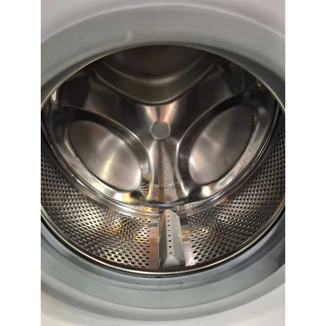 Стиральная машина Indesit EWSB 5085 BK CIS (Цвет: White / Black) Стиральная машина Indesit EWSB 5085 BK CIS (Цвет: White / Black)